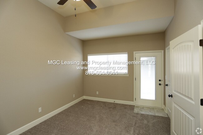 Building Photo - Start Your Spring Off Right At Eagle Creek!