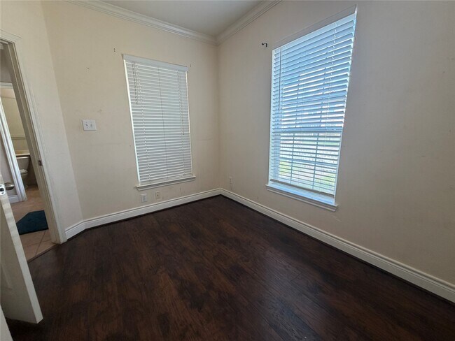 Building Photo - 14434 Summer Garden Dr