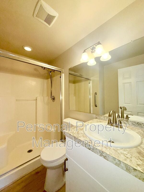 Building Photo - 7621 NE 158th Ave