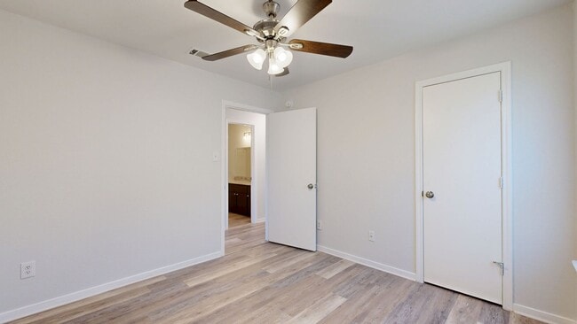 Building Photo - AMAZING REMODELED DUPLEX BY FORT HOOD!!!!
