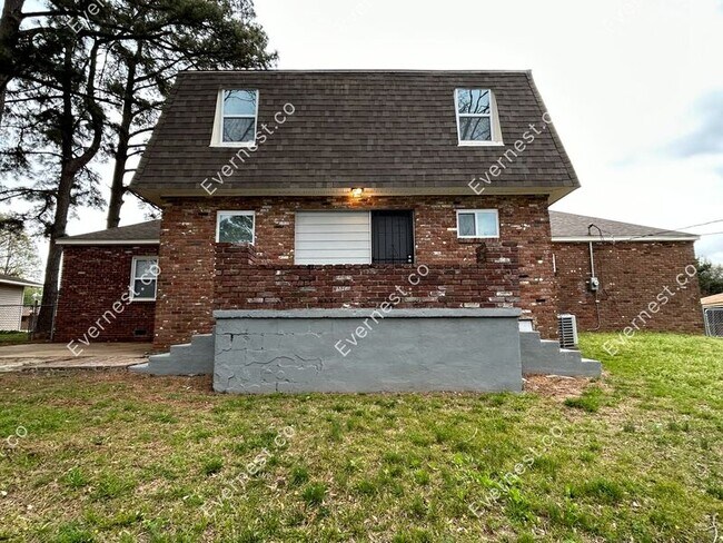 Building Photo - 4377 Aldridge Dr