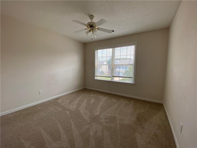 Building Photo - 5454 Medlock Corners Dr