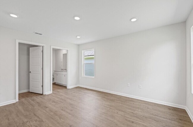 Building Photo - 149 Needle Thrush Cir