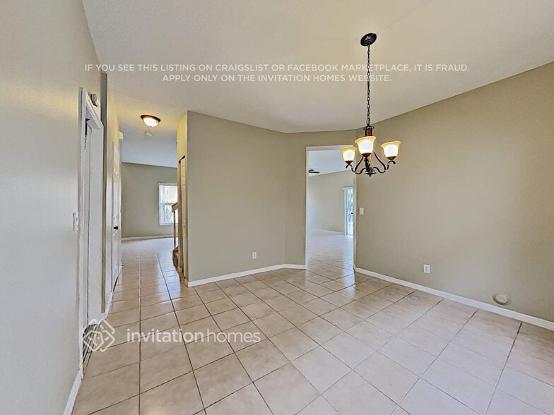 Building Photo - 1382 SW 106th Ave
