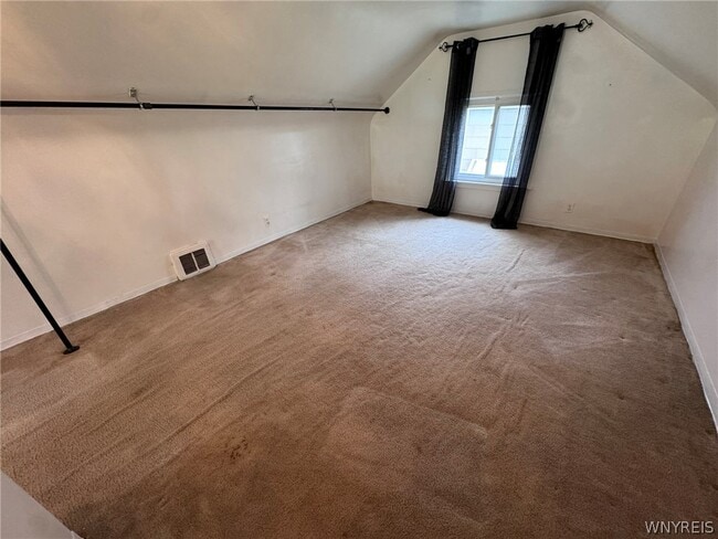 Building Photo - 102 Francis Ave