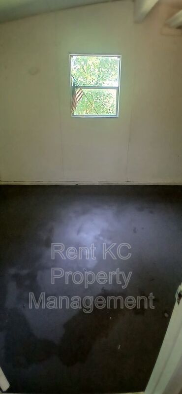 Building Photo - 412 N Cochise Dr