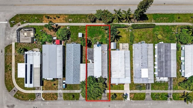 Building Photo - 2430 SW 53rd St
