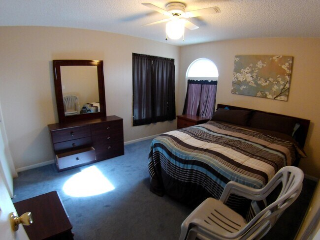 Building Photo - 1791 Long Ave