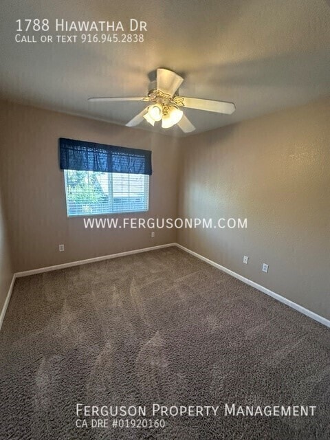 Building Photo - 1788 Hiawatha Dr