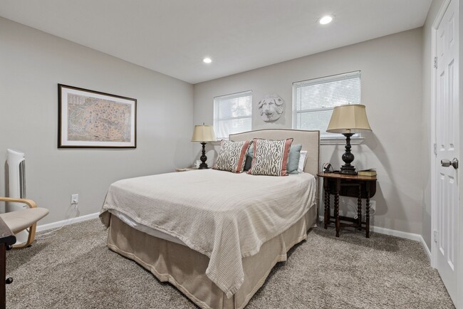 Building Photo - 5539 Rutherglenn Dr