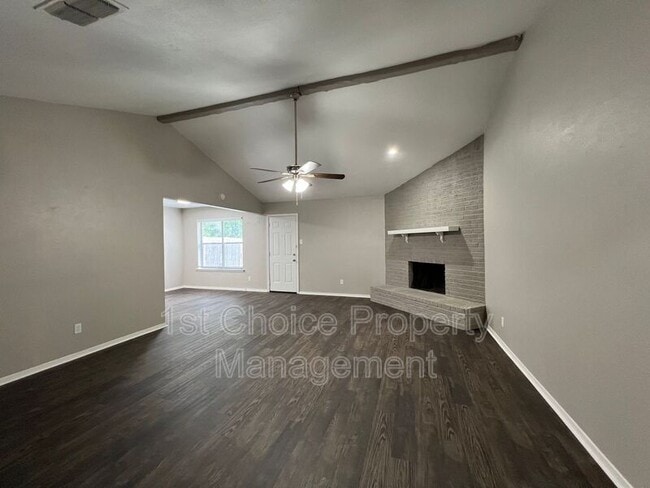Building Photo - 709 Fair Meadows Dr