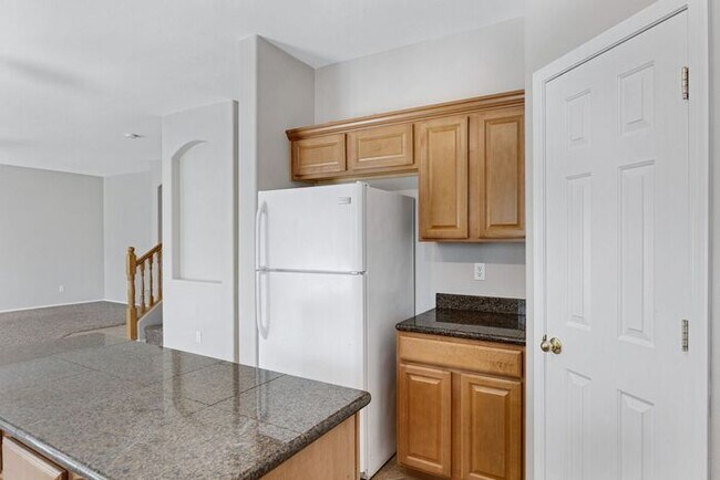 Building Photo - Large two story home in San Tan Heights!