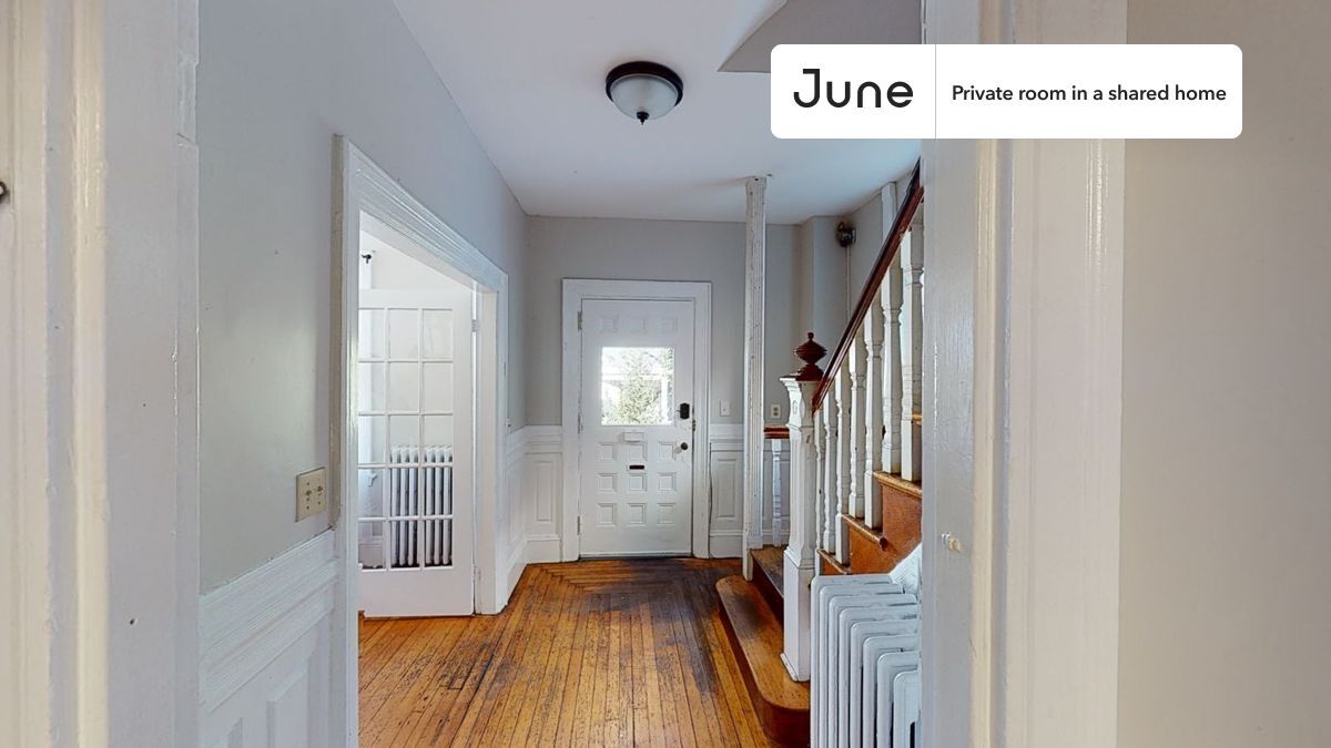 Building Photo - Room in Shared 6 bed/2 bath home