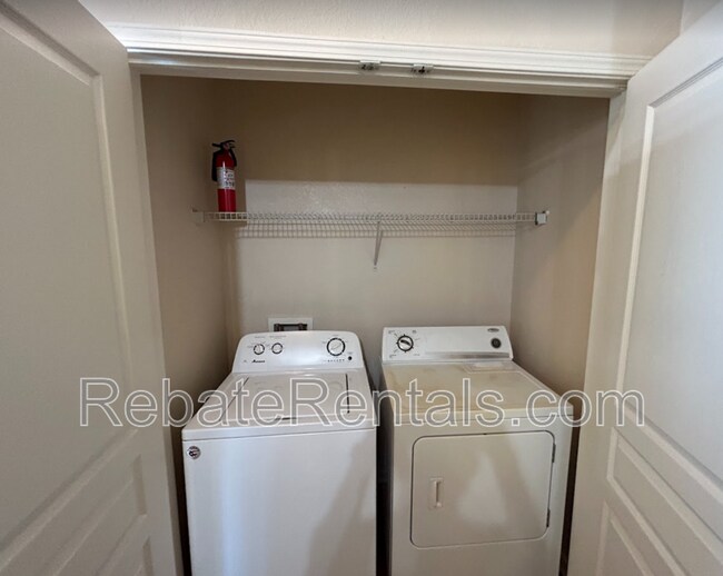 Building Photo - 8290 Gate Pkwy W