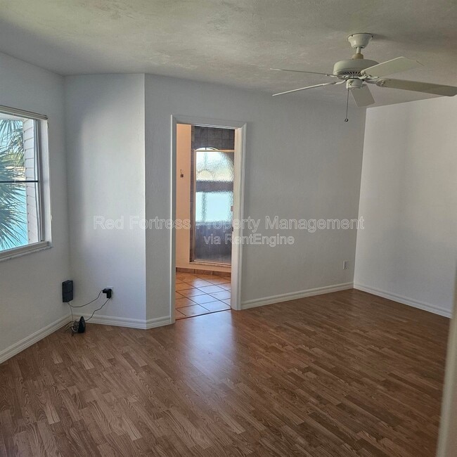 Building Photo - 2731 Citrus Lake Dr
