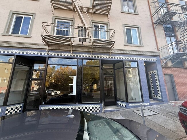 Building Photo - 1212 Powell St
