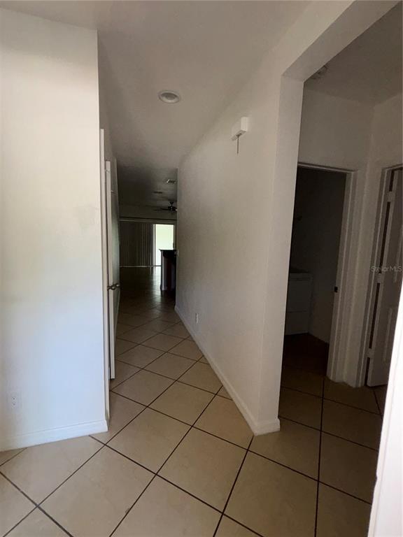 Building Photo - 2875 Sunstone Dr