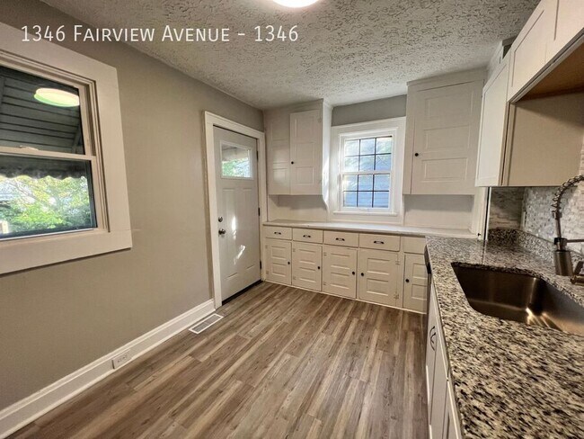 Building Photo - 1346 Fairview Ave