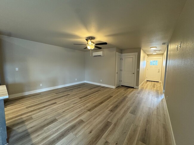 Building Photo - Brand new Green area 3 Bedroom 2 Bath Dupl...