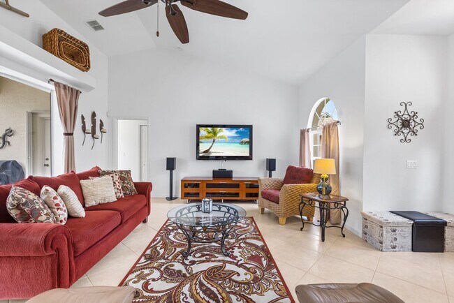 Building Photo - ** BRIARWOOD ** 3 BED / 2 BATH - POOL HOME - TURNKEY FURNISHED - SEASONAL OR SHORT TERM