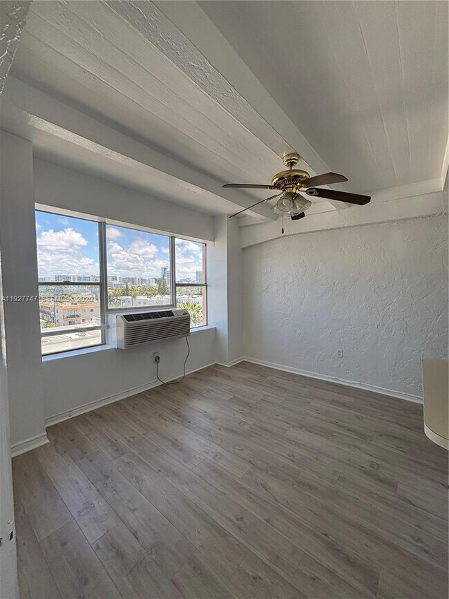 Building Photo - 800 Washington Ave