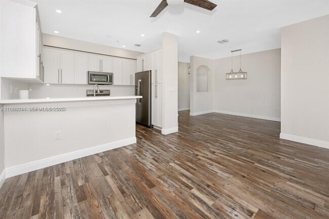 Building Photo - 4465 SW 160th Ave