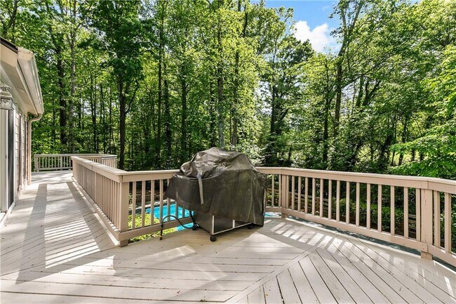 Building Photo - 755 Nile Dr