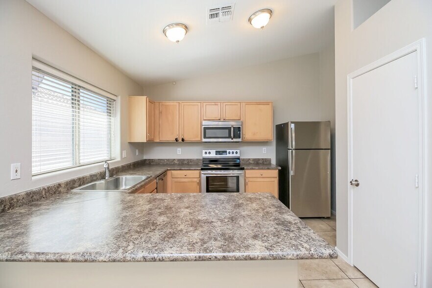 Building Photo - 3879 S Conestoga Rd