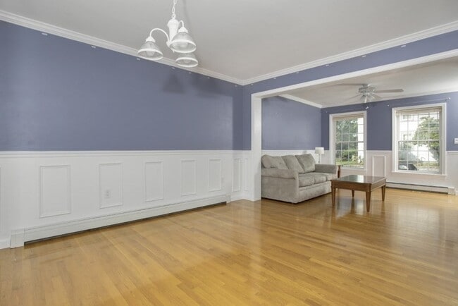 Building Photo - 3 Bancroft Ave