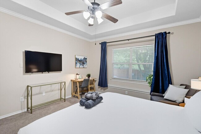 Building Photo - 8304 Timberbrook Ln