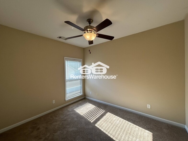 Building Photo - 6120 Edgefield Ln