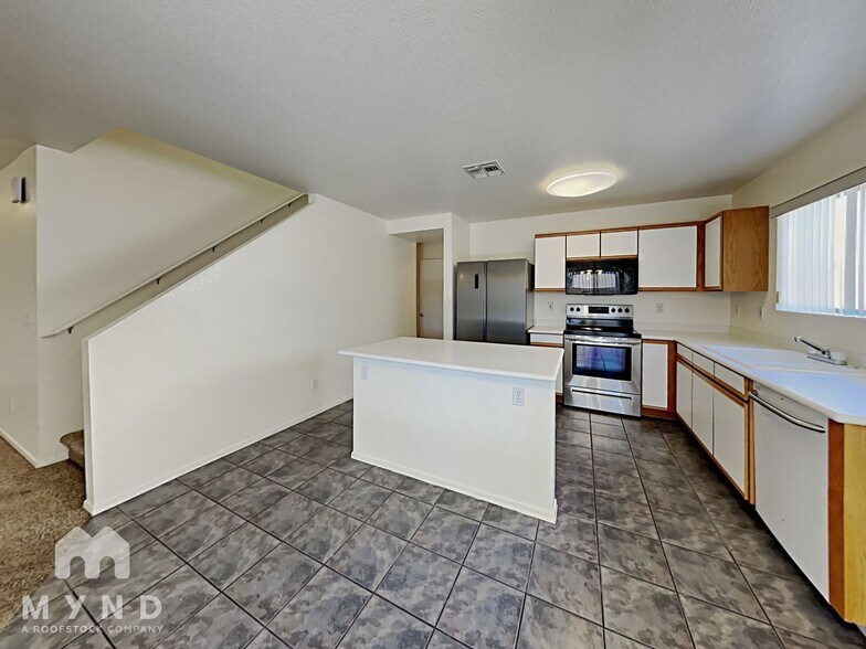 Building Photo - 1565 S Halsted Dr