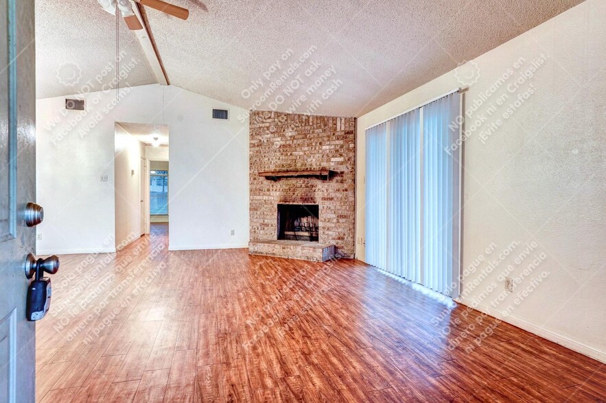 Building Photo - 106 Hughson Ct
