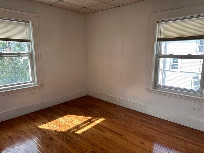 Building Photo - 51 Flynt St