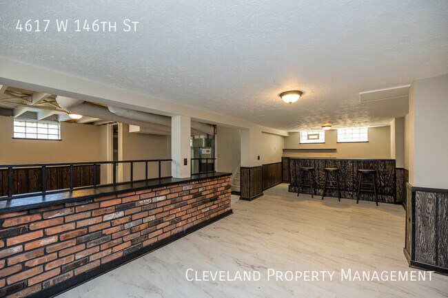 Building Photo - Beautifully Renovated Bungalow