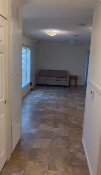 Living Room - 19 Meadowview Ln