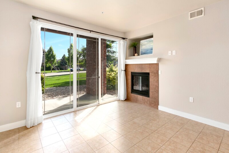Building Photo - 2445 Windrow Dr