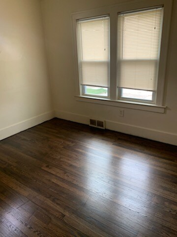 Building Photo - 62 Manatee Ave