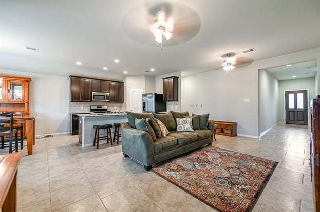 Building Photo - 29331 Dunns Creek Ct