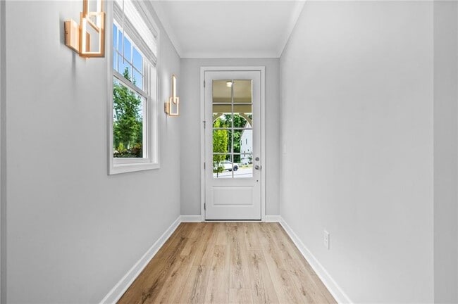 Building Photo - 421 Retreat Ln