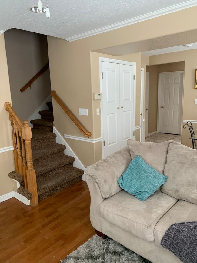 Building Photo - 3 Bedroom Townhome in Provo's Westside