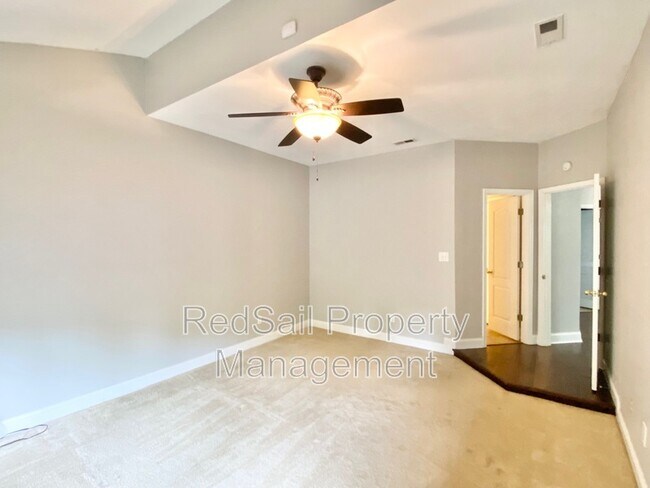 Building Photo - 949 Backspin Ct