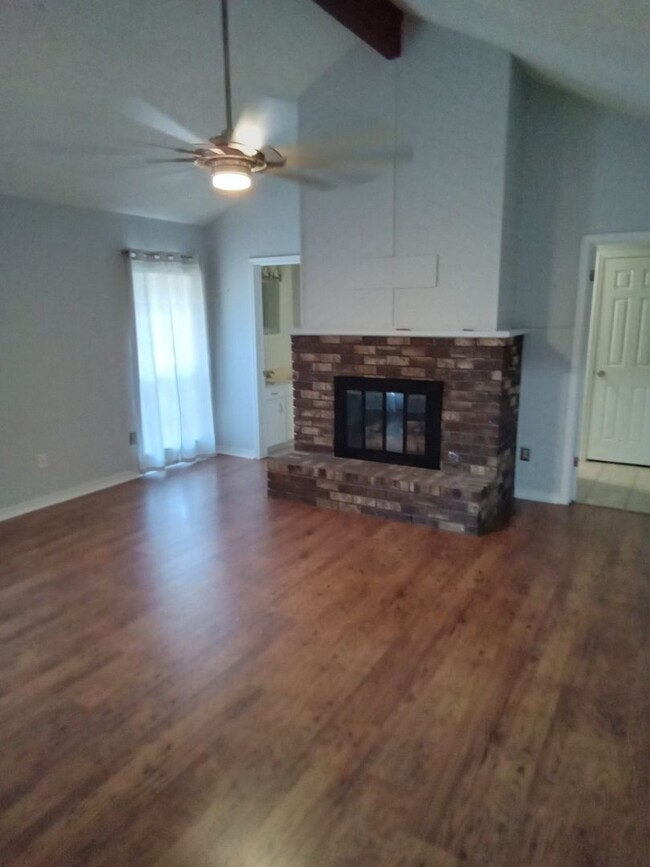 Building Photo - Brownlee Estates