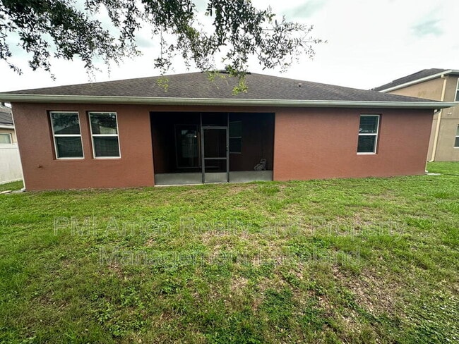 Building Photo - 2009 Country Aire Loop