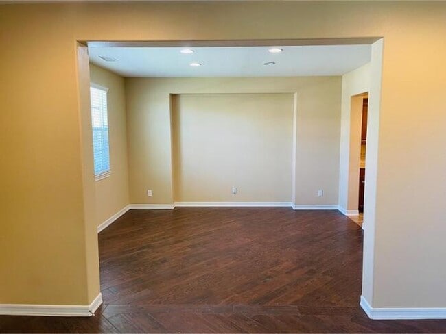 Building Photo - 32391 Alpine Ct