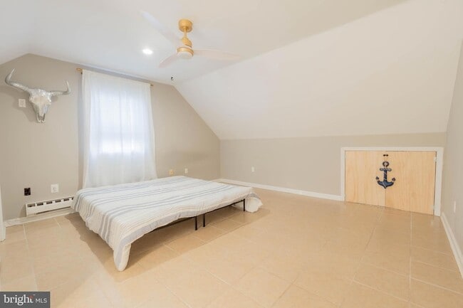 Building Photo - 341 Gordon Rd