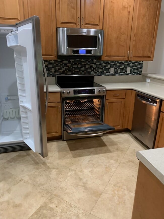 Building Photo - 7643 Bristol Cir