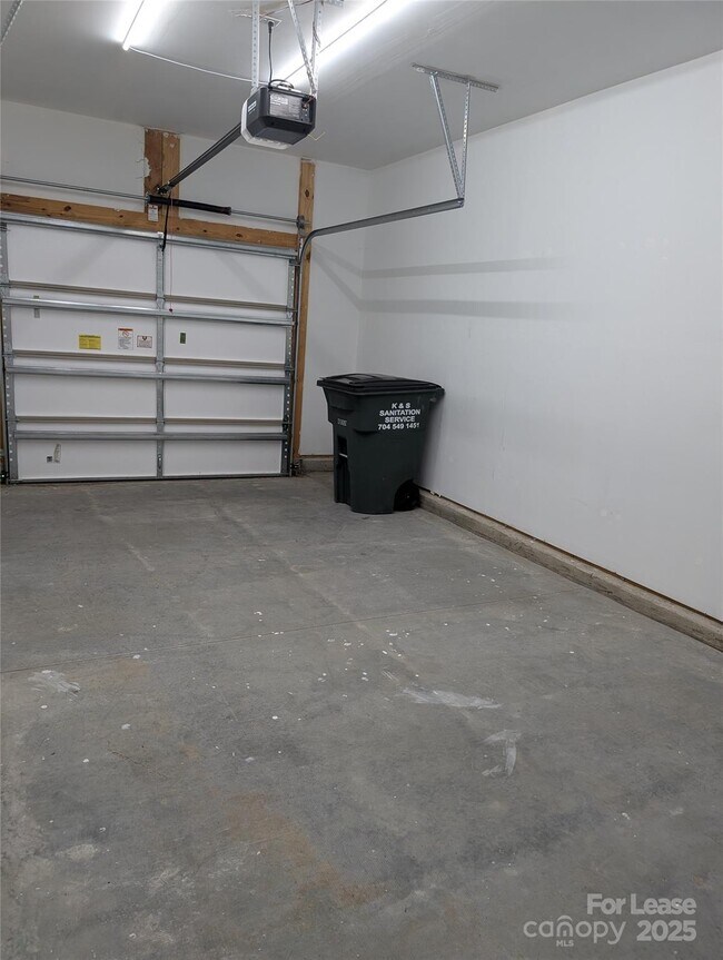 Building Photo - 1131 Bigelow St
