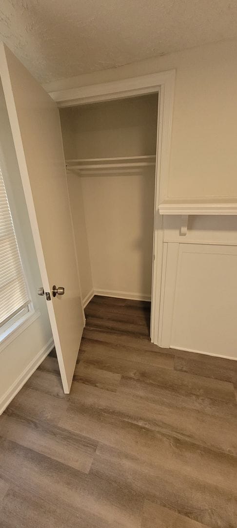 Building Photo - 411 Pinecrest Dr