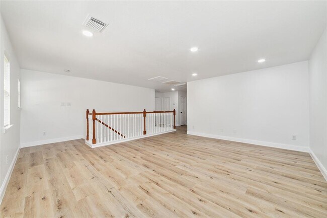 Building Photo - 13106 Cres Manor Ln